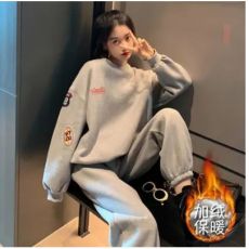 批发250克大卫衣休闲运动加绒加厚套装春秋新款减龄<b class='q'>套头卫衣</b>两件套