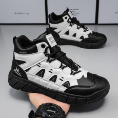 批发2024冬季新款男鞋运动休闲马丁靴高帮百搭运动鞋复古纯色工装靴潮