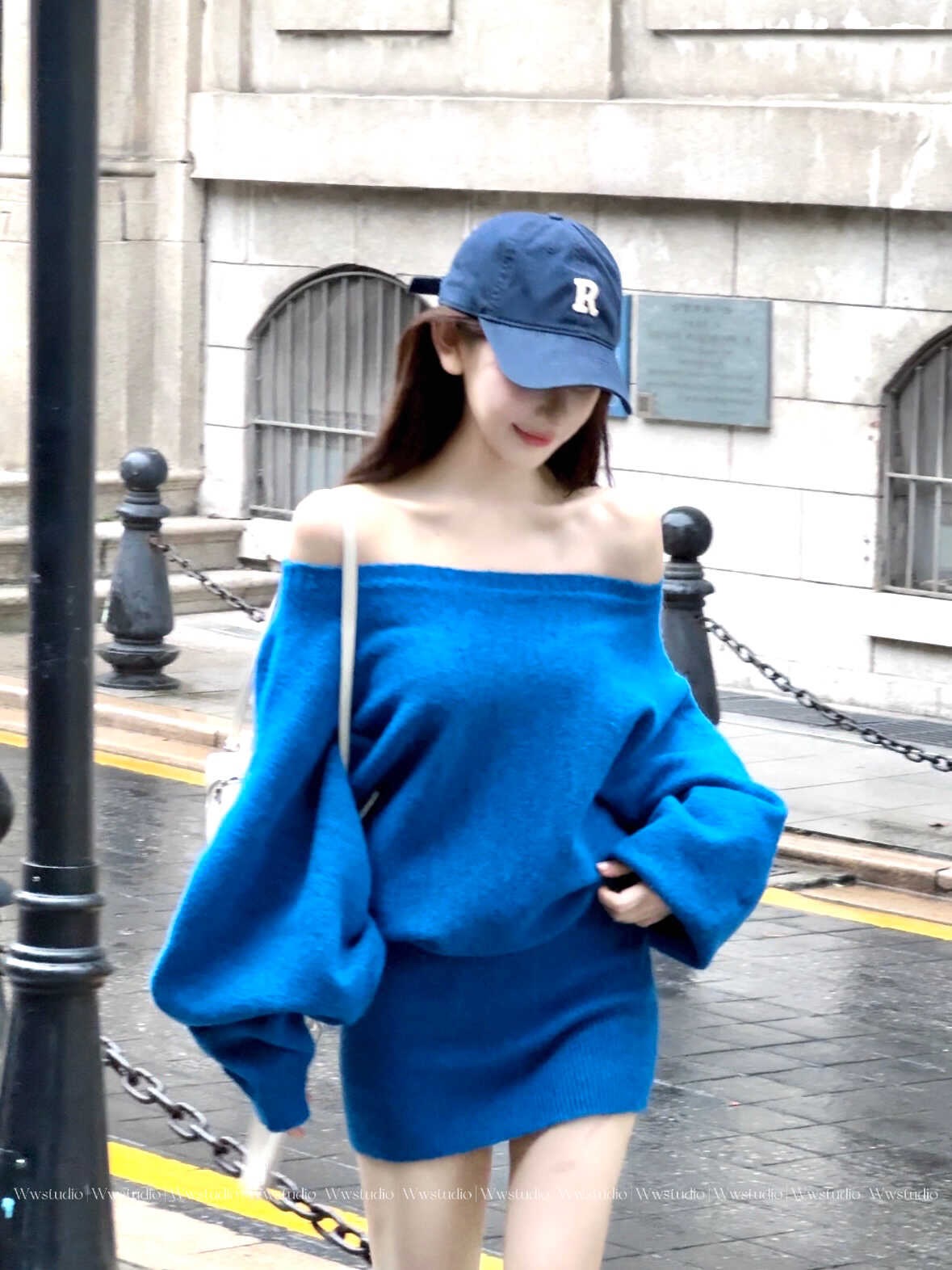 한국 동대문 순수한 욕망 섹시함 오프숄더 긴팔 스웨터 원피스 느긋한 패션 타이트 스커트 짧은 치마 여성 의류