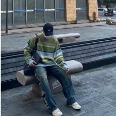 批发2024春秋季新款高腰水洗侧边大破洞阔腿帅痞显瘦仿旧感十足牛仔裤