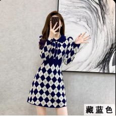 批发秋装2025新款小香风法式高级感长袖针织<b class='q'>连衣裙</b>女秋冬小个子毛衣裙