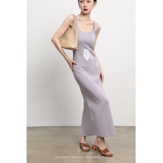 批发鹭青一花序针织<b class='q'>连衣裙</b>女夏季重工刺绣设计感修身长款吊带裙