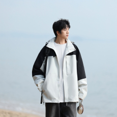 批发2024秋季新款连帽冲锋衣外套男户外露营潮流情侣拼接夹克