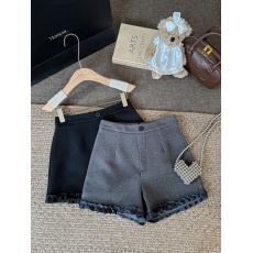 批发实拍实价~秋冬百搭设计感小香风木耳褶皱花边毛呢裤西装短裤靴裤