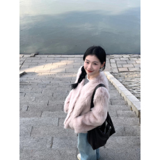 批发巴比伦幻夜 托斯卡纳皮毛一体流行仿羊羔毛粉色皮草外套女冬