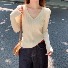 批发v领毛衣女<b class='q'>春</b>秋高级感针织衫2026新款早秋外穿内搭打底上衣