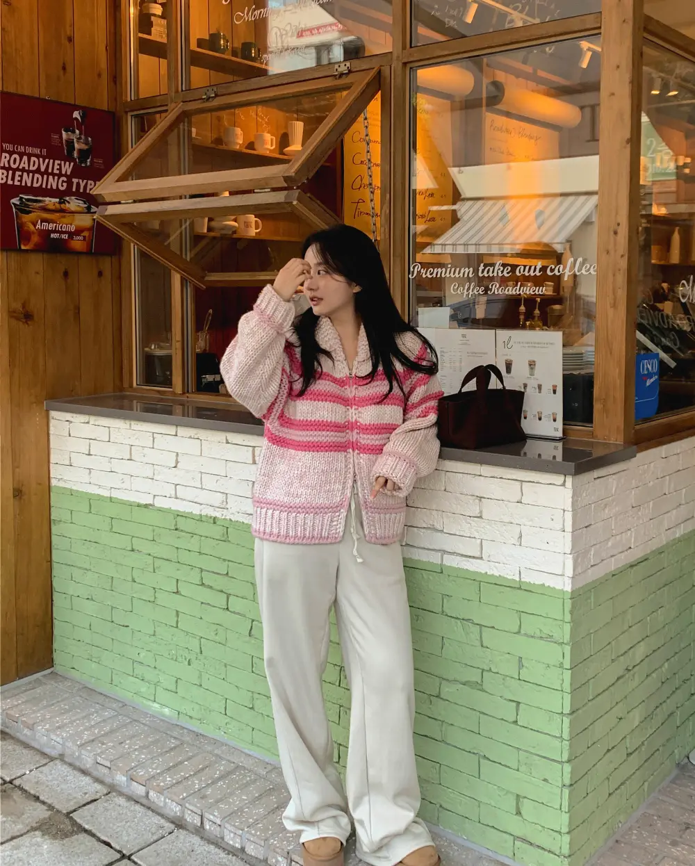 슬림한 릴랙스감 블라우스 니트 코트 상세 이미지 18