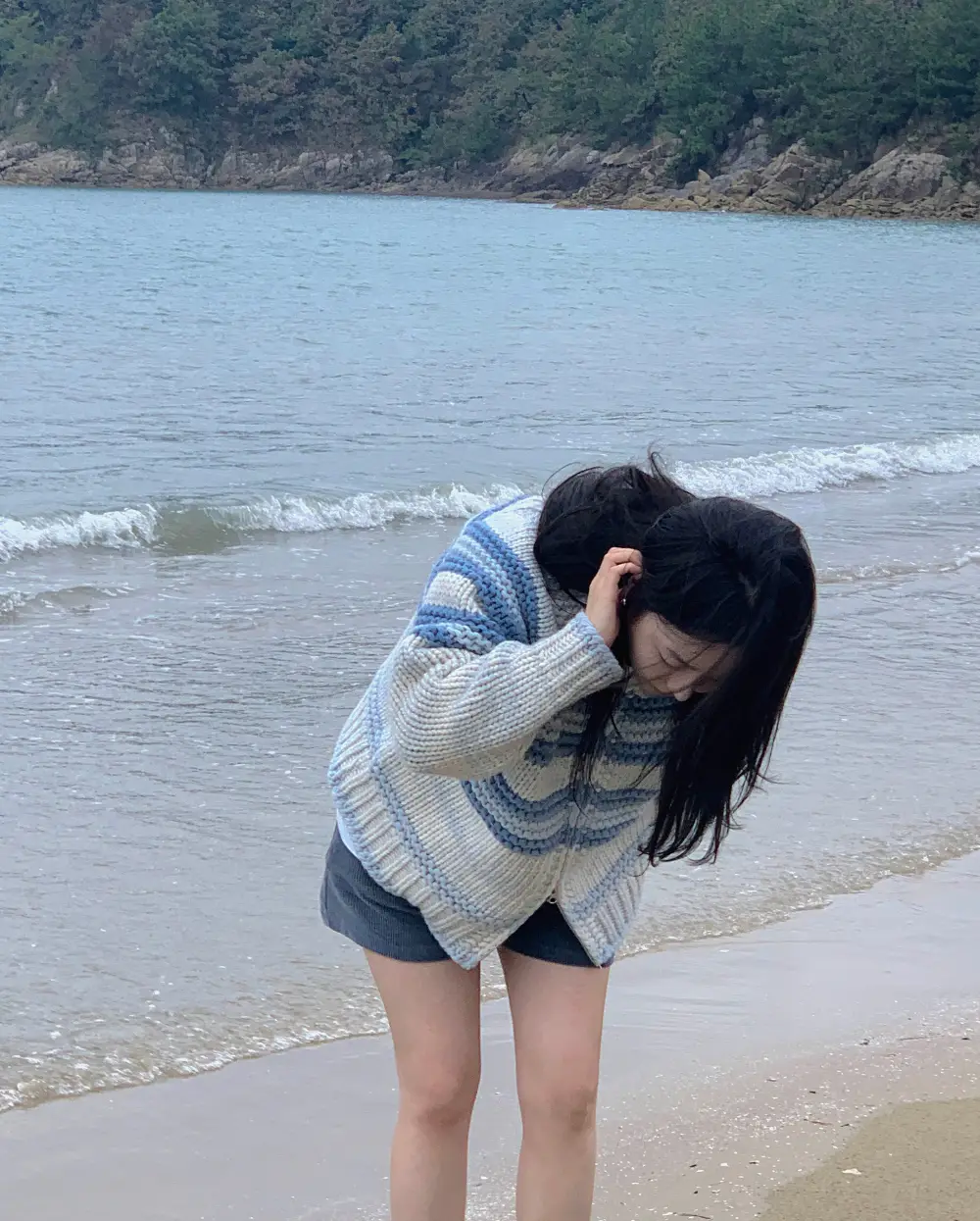 슬림한 릴랙스감 블라우스 니트 코트 상세 이미지 26