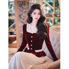 批发有货 酒红色丝绒长袖<b class='q'>衬衫</b>轻奢高级感独特漂亮<b class='q'>蕾丝</b>拼接上衣女冬