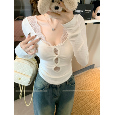 批发实拍 辣妹纯欲内搭蕾丝拼接镂空长袖T恤女性感修身短<b class='q'>款</b>上衣