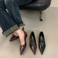 批发法式气质名媛低跟单鞋女鞋子2024新款春秋四季尖头细跟红色高跟鞋