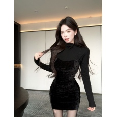 批发法式<b class='q'>波点</b>吊带<b class='q'>连衣裙</b>女秋冬磨毛打底衫高级感气质两件套