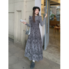 批发<b class='q'>实拍</b>实价韩版秋冬新款连衣裙设计感蝴蝶花飞飞袖背心裙百搭打底衫