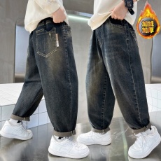 批发加绒加厚男童春秋款牛仔裤新款<b class='q'>冬</b>季中大童休闲长裤（复合奥粒绒）