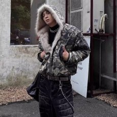 批发设计感毛领拼接迷彩连帽棉服男女冬季休闲宽松座山雕情侣棉衣外套