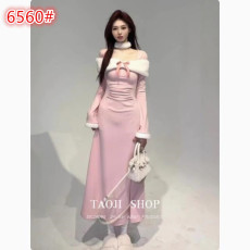 批发纯欲风粉色<b class='q'>一字肩</b>长袖连衣裙女秋季小众设计感收腰显瘦绝美长裙子