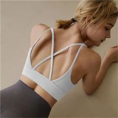 批发已出货 夏季款防震吊带背心女带胸垫瑜伽服修身显瘦运动健身上衣