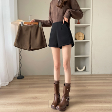 批发3807#毛呢短裤女小个子春秋爆款外穿<b class='q'>打底裤</b>高腰显瘦黑色a字阔腿裤