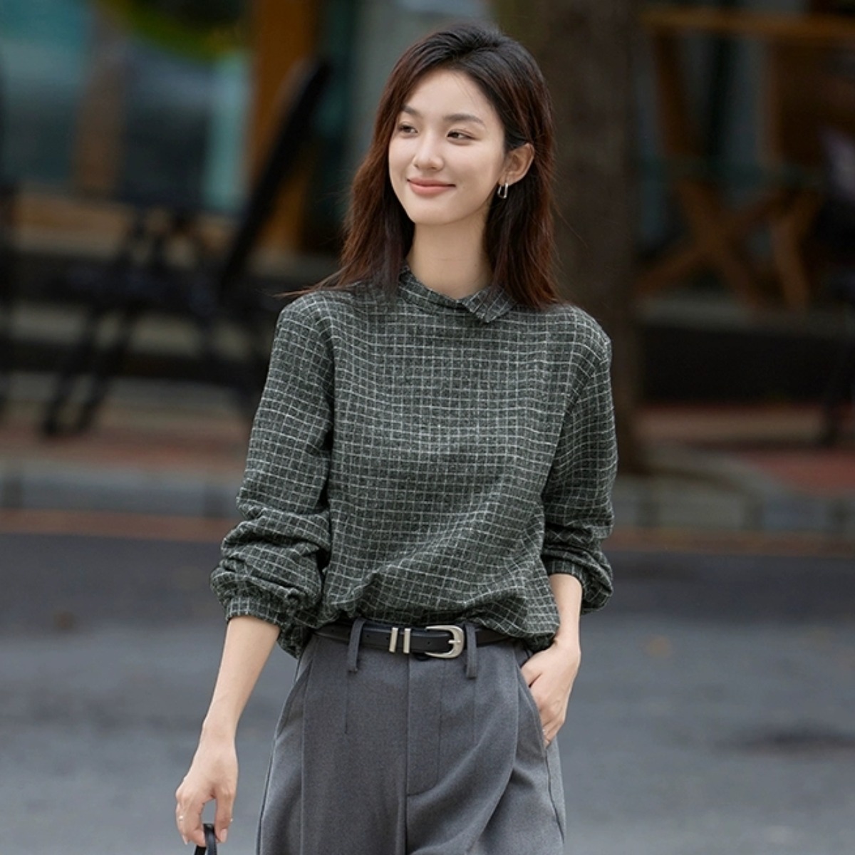 편안함 미니멀리즘 바람 비대칭 칼라 체크무늬 여성 셔츠 2026 봄 가을 새로운 루즈핏 슬림해 보이는 셔츠