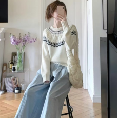 批发冬装新款韩款羊绒大码女装甜美撞色时尚绝美针织套头毛衣女