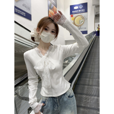 批发实拍2025秋冬新款胖mm大码女甜美别致蕾丝拼接修身长袖打底衫