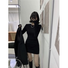 批发现-<b class='q'>东大门</b>2025秋季新款气质抽绳包臀<b class='q'>连衣裙</b>女修身长袖打底短裙子