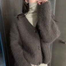 批发秋冬新款慵懒风加厚长袖针织开衫女气质显瘦休闲v领外穿软糯毛