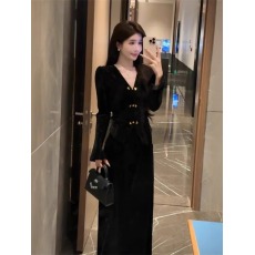 批发高品韩系搭配一整套<b class='q'>冬</b>装女黑色气质v领长袖上衣阔腿长裤两件套装