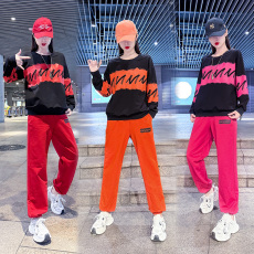 批发曳步<b class='q'>舞</b>服装时尚秋冬套装女<b class='q'>广场</b><b class='q'>舞</b>大码新款上衣休闲运动裤跳舞两件