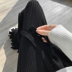 批发黑色流苏针织阔腿裤女春秋软糯垂感<b class='q'>裤子</b>宽松直筒休闲高腰微喇叭裤