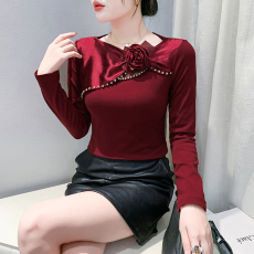 批发实拍2026<b class='q'>春</b>季新款设计感时尚气质百搭钉珠花朵长袖T恤打底衫上衣