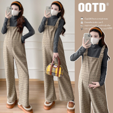 批发大量原创实拍2024秋冬针织打底+<b class='q'>碎花</b>背带裤孕妇时尚两件套