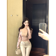 批发实拍实价纯欲性感修身V领针织<b class='q'>开衫</b>女软糯仿<b class='q'>羊绒</b>两件套纯欲上衣