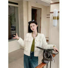 批发实拍 <b class='q'>甜美</b>短款时尚洋气百搭宽松小香风外套＋磨毛收腰长袖打底衫