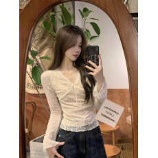 批发实拍实价！法式蝴蝶结V领蕾丝衫上衣短款修身显瘦百搭打底长袖T恤