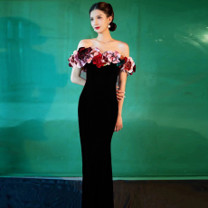 批发订婚晚礼服女2024新款<b class='q'>一字肩</b>鱼尾高端轻奢高级感气质主持裙敬酒服