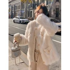 批发<b class='q'>韩版</b>小香风羊羔毛短外套女2025冬季新款加厚显瘦皮毛一体上衣