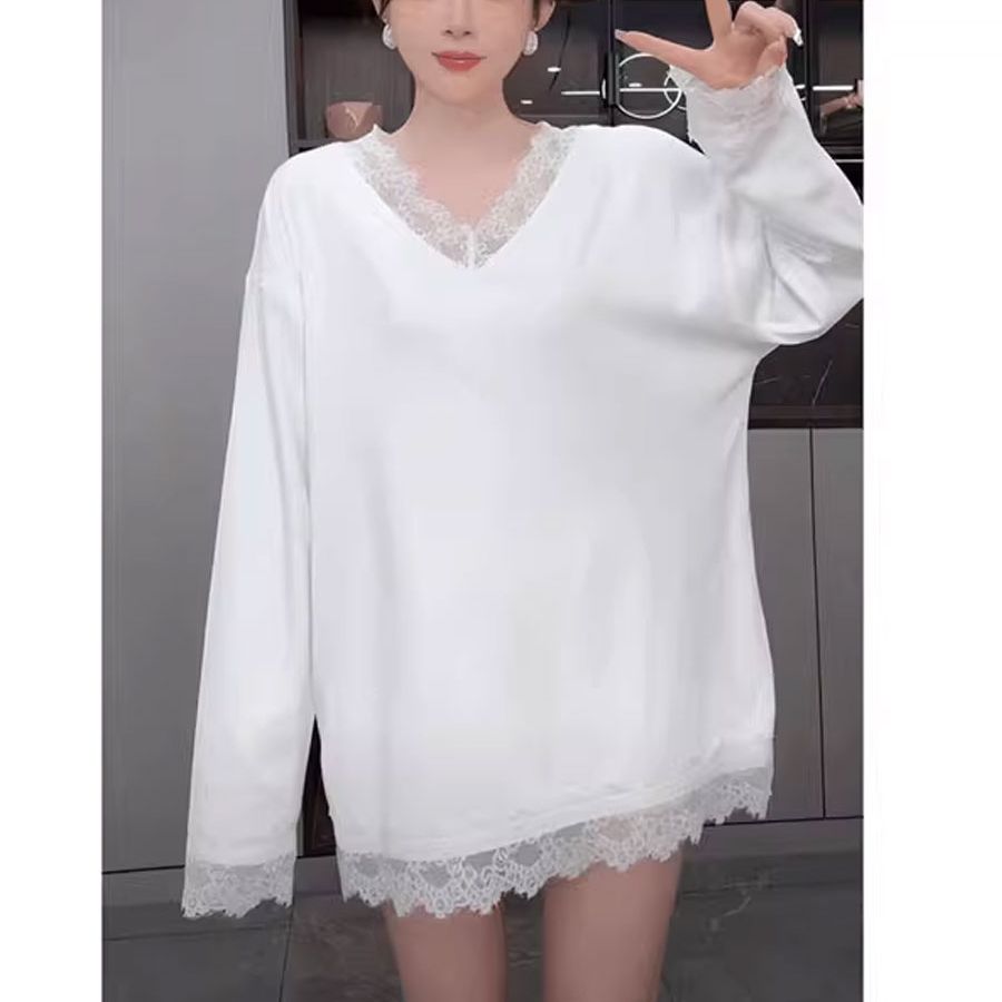PF27314# 白色蕾丝花边拼接v领长袖t恤女秋季宽松慵懒风内搭打底衫磨毛上衣女裝貨源服裝批發