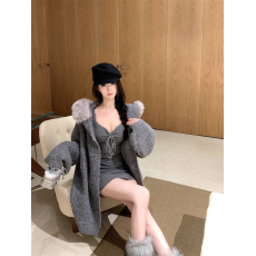 批发实价实拍 韩系毛毛外套纯欲辣妹蕾丝吊带连衣<b class='q'>裙</b>套装