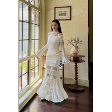 批发<b class='q'>一字肩</b>白色喇叭袖连衣裙女秋季蕾丝拼接鱼尾长裙修身收腰包臀裙子