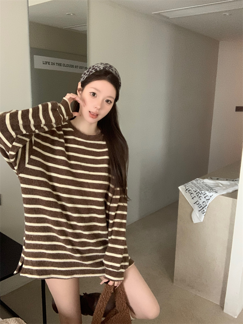 실사 정가 게으른 스트라이프 가을 겨울 만나는 유물 털털 센스 두꺼운 스트라이프 루즈핏 긴팔 티셔츠 여성