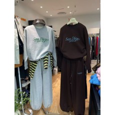 批发加绒加厚圆领宽松运动卫衣+休闲卫裤懒人套装女字母/数字/文字