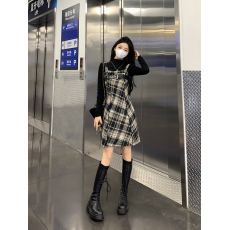 批发格子叠穿吊带<b class='q'>连衣裙</b>女年新款秋冬大码胖mm内搭打底上衣两件套