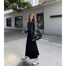 批发晨领后包边大码法式连帽长袖连衣裙女秋季韩版黑色气质显瘦长裙