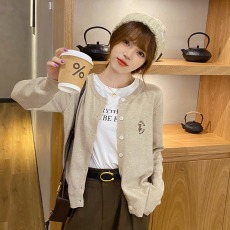 批发韩版小熊刺绣长袖针织开衫女装秋季新款<b class='q'>修身</b>圆领百搭白色上衣<b class='q'>外套</b>