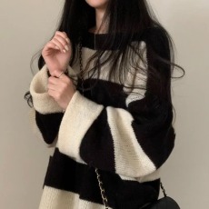 批发已出货 韩国chic条纹间色毛衣女秋<b class='q'>冬</b>新款爆款上衣高级感宽松套衫