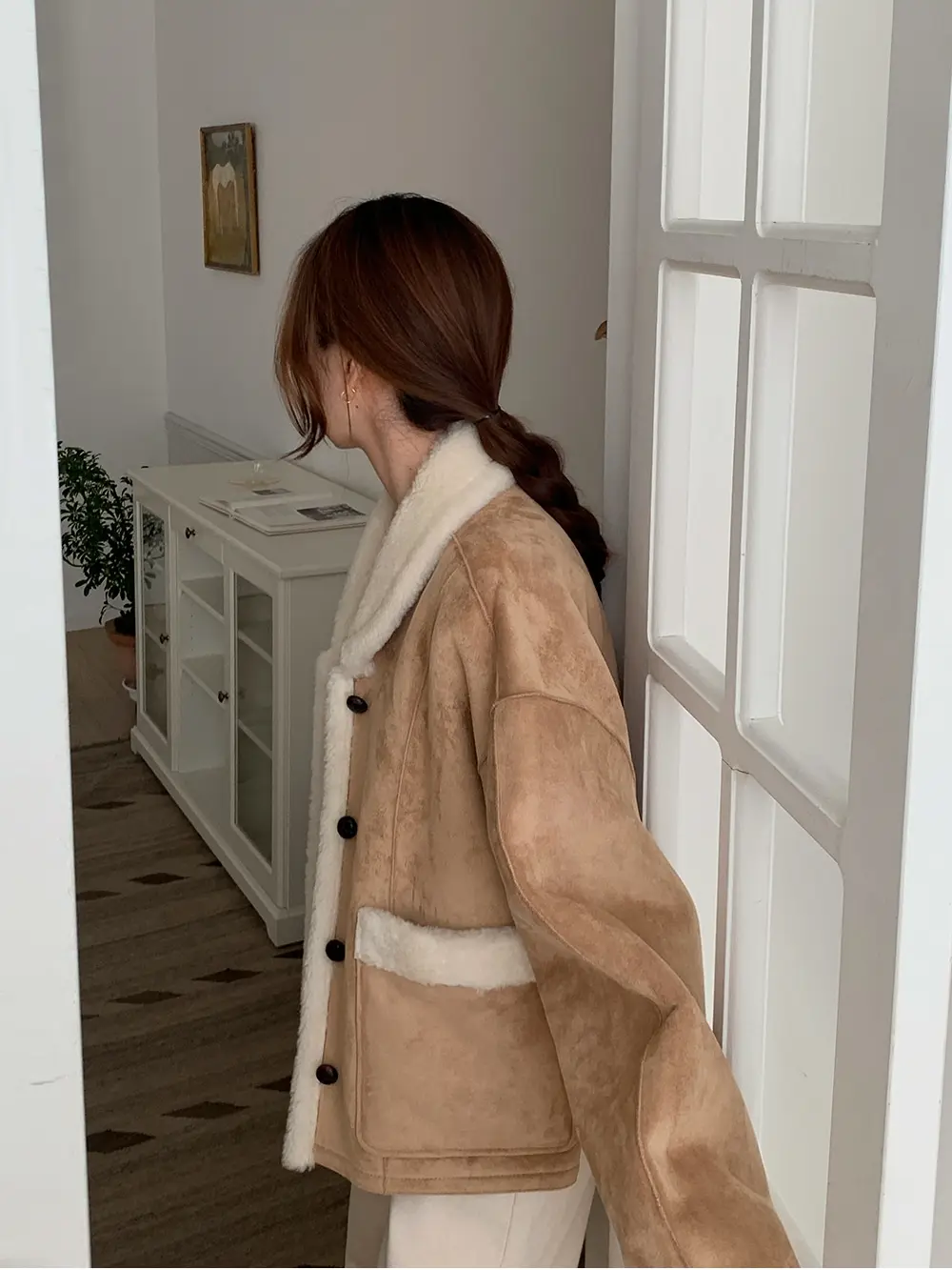 양면 착용 스웨이드 양털 폴드 칼라 아우터 상세 이미지 13