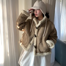 批发韩国chic冬季法式复古连帽牛角扣设计拼接<b class='q'>皮毛</b><b class='q'>一体</b>百搭长袖外套女