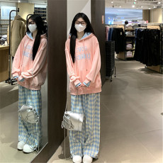 批发实拍闲加绒加厚连帽套头刺绣秋冬<b class='q'>卫衣</b>撞色字母宽松甜美学院风