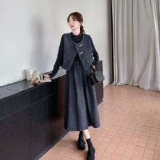 批发原版质量套装裙新款气质小个子短款外套女半身裙两件套